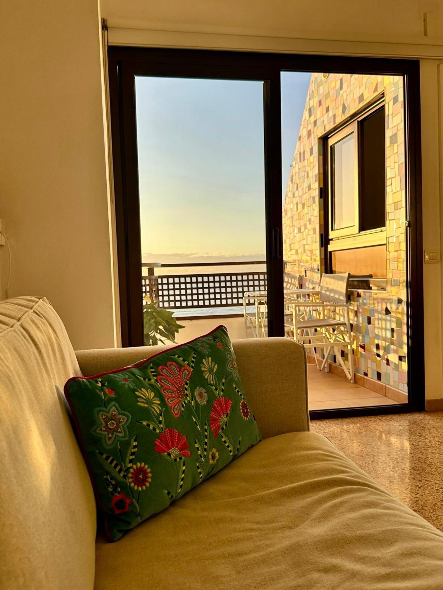 Sea&sunset Great Balcony View *
